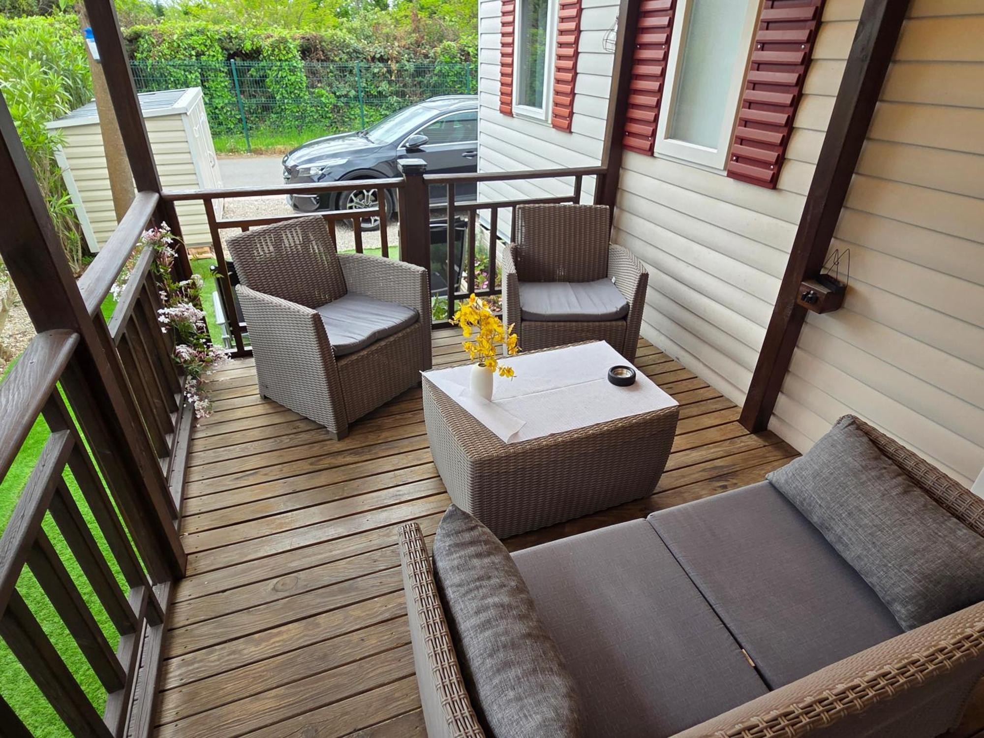 Fabuleux Mobil-Homme 4/6 Personnes Hotel Frejus Ngoại thất bức ảnh